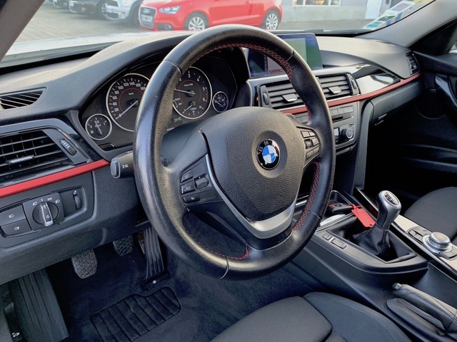 BMW BMW Série 3 (F31) touring 318d 143 sport