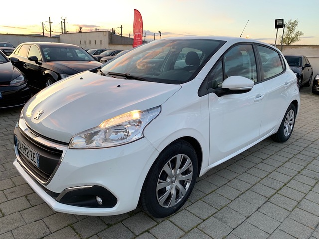 Peugeot Peugeot 208 1.6 BlueHDi 100ch Style 5p
