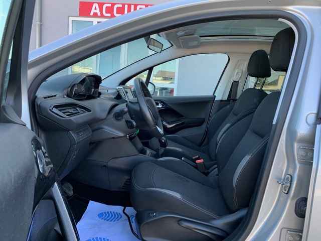 Peugeot Peugeot 208 1.6 BlueHDi 100ch Allure 5p