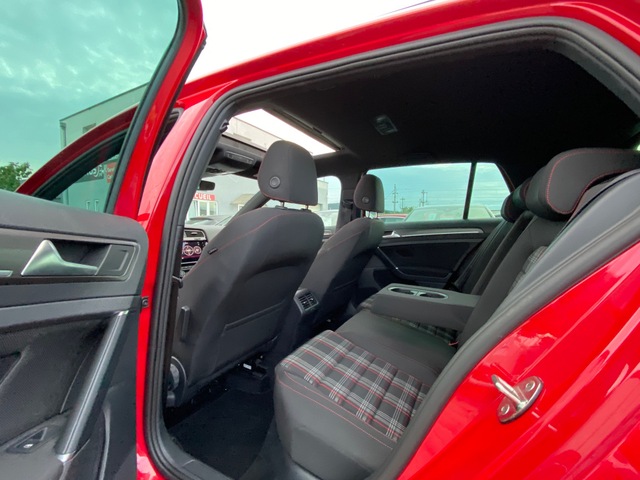 Volkswagen Volkswagen Golf VII 2.0 TSI 230ch BlueMotion Technology GTI Performance DSG6 3p