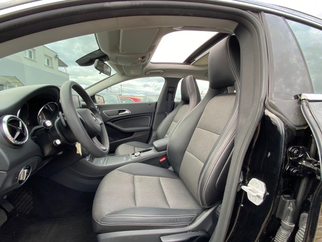 Mercedes-Benz Mercedes-Benz CLA Shooting Brake 200 CDI Sensation 7G-DCT