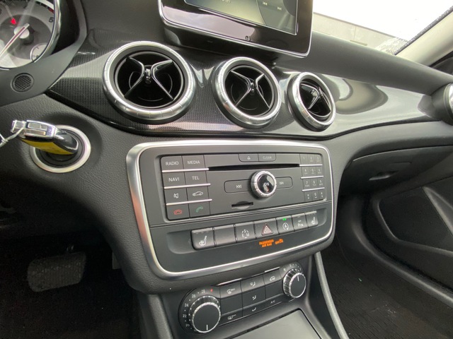 Mercedes-Benz Mercedes-Benz CLA Shooting Brake 200 CDI Sensation 7G-DCT