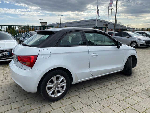 Audi Audi A1 1.6 TDI 90ch FAP Ambiente