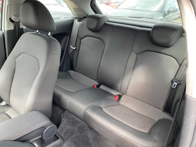 Audi Audi A1 1.6 TDI 90ch FAP Ambiente