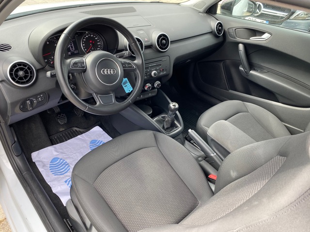 Audi Audi A1 1.6 TDI 90ch FAP Ambiente