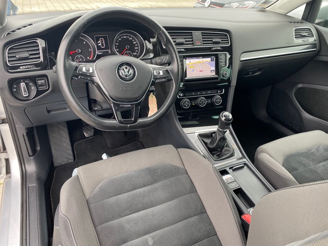 Volkswagen Volkswagen Golf VII 2.0 TDI 150ch BlueMotion Technology FAP Carat 5p
