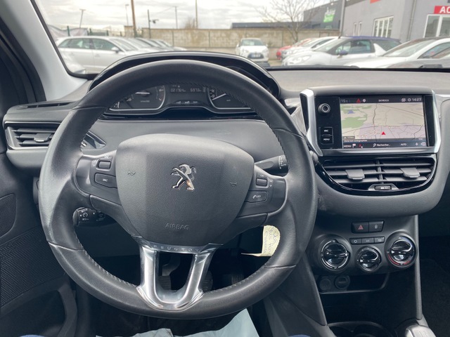 Peugeot Peugeot 208 1.2 PureTech 82ch Allure 5p