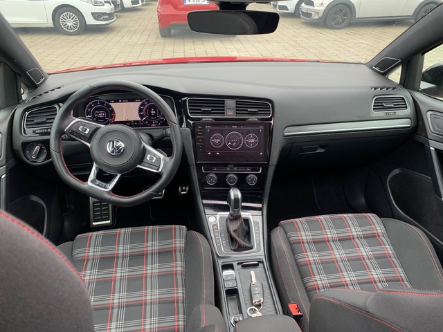 Volkswagen Volkswagen Golf VII 2.0 TSI 245ch BlueMotion Technology GTI Performance DSG7 5p