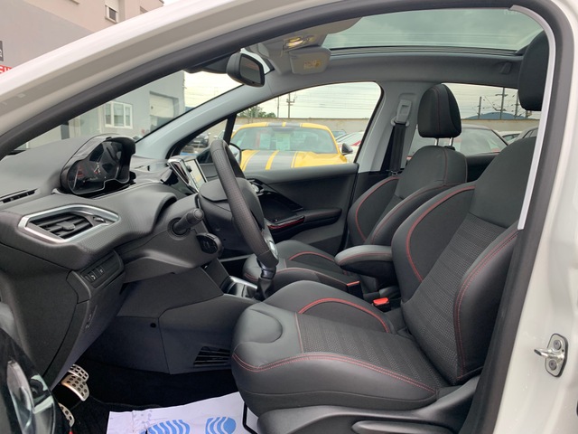 Peugeot Peugeot 208 1.5 HDI 100CH GT LINE 5P