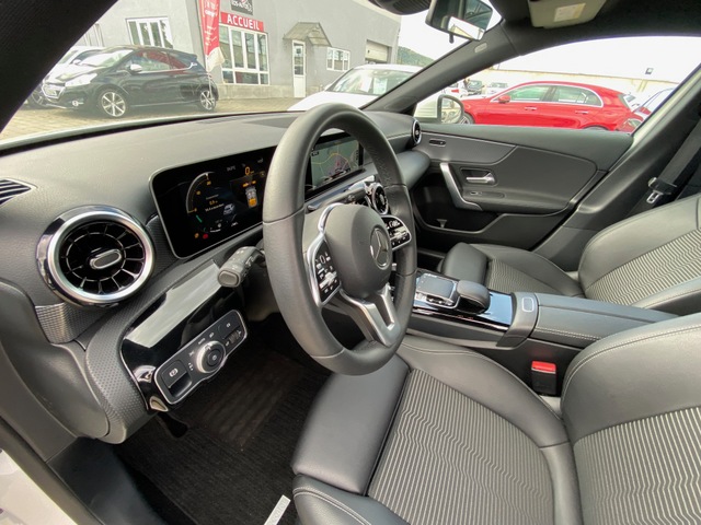 Mercedes-Benz Mercedes-Benz Classe A A200 PROGRESSIVE 164CH 7G-DCT