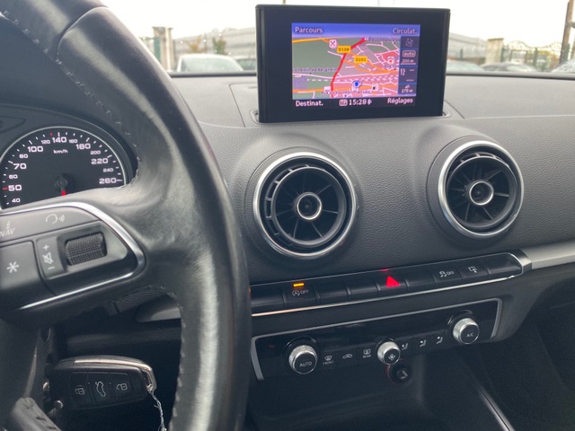 Audi Audi A3 II 1.6 TDI 105ch DPF Start/Stop Ambiente