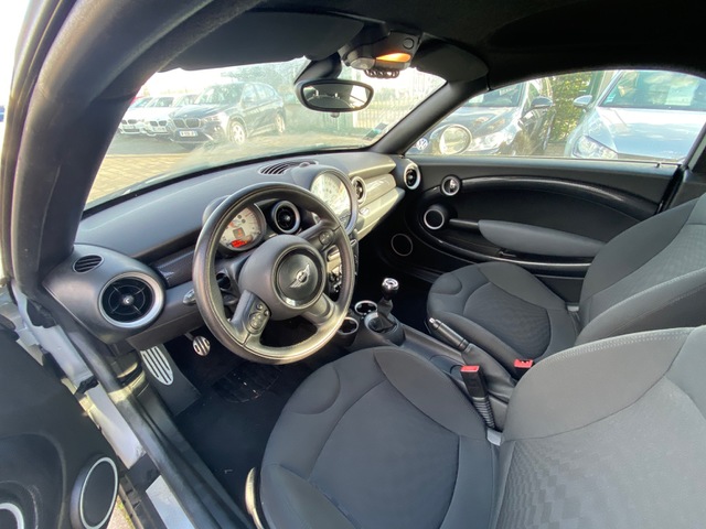 Mini Mini Coupé I (R58) Cooper SD 143ch