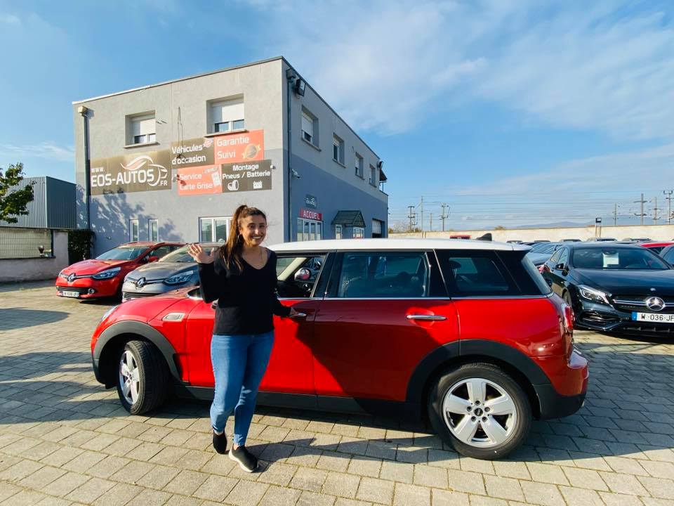Livraison - MINI CLUBMAN RED CHILI